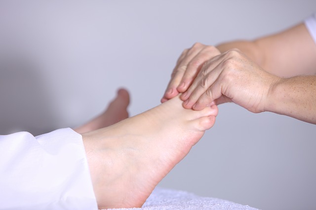 masáž prstů nohou